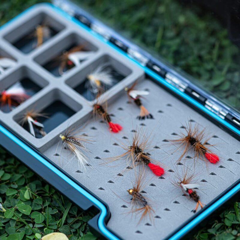 Goture Magnetic Fly Fishing Box - Lightweight Waterproof Fly Tackle box Airtight Stowaway Fly Lure Box Fly Assortment Trout Fishing Flies Case Jig Box for Dry/Wet Flies, Nymphs, Streamers, Popper